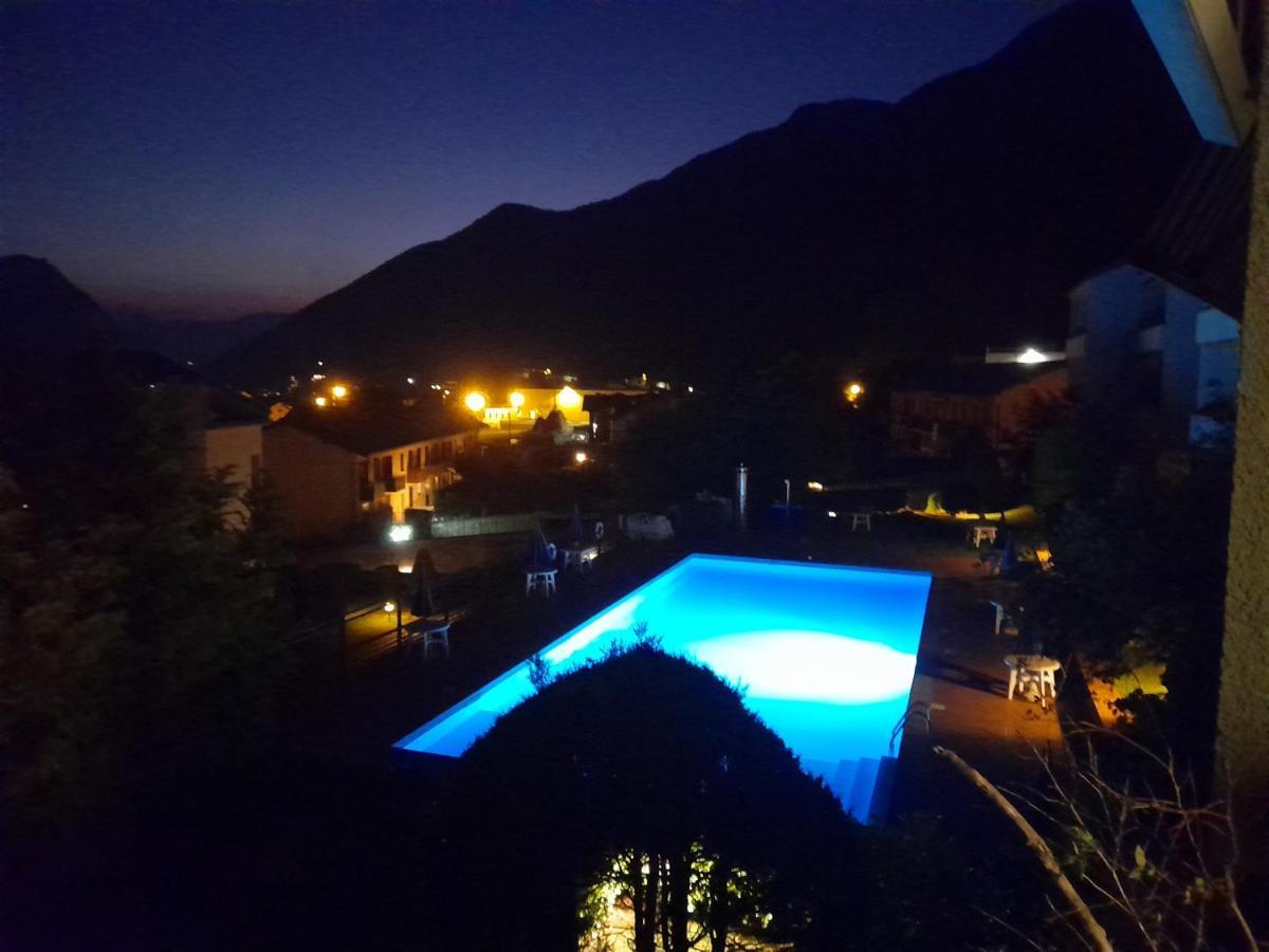 Apartamento Valsassina Rent Introbio Exterior foto