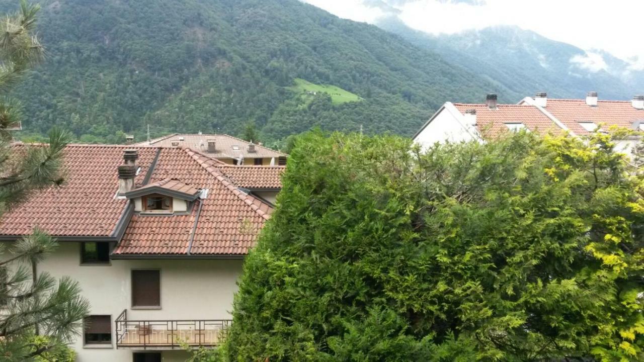 Apartamento Valsassina Rent Introbio Exterior foto