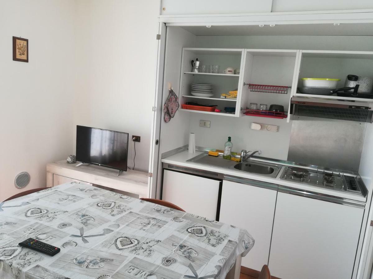 Apartamento Valsassina Rent Introbio Exterior foto