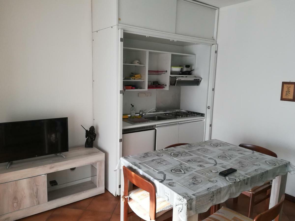 Apartamento Valsassina Rent Introbio Exterior foto